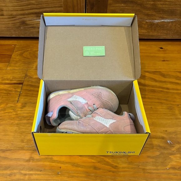 Rose/Pink Tsukihoshi Racer Tennis Shoes (Size: 8) - Picture 4 of 8